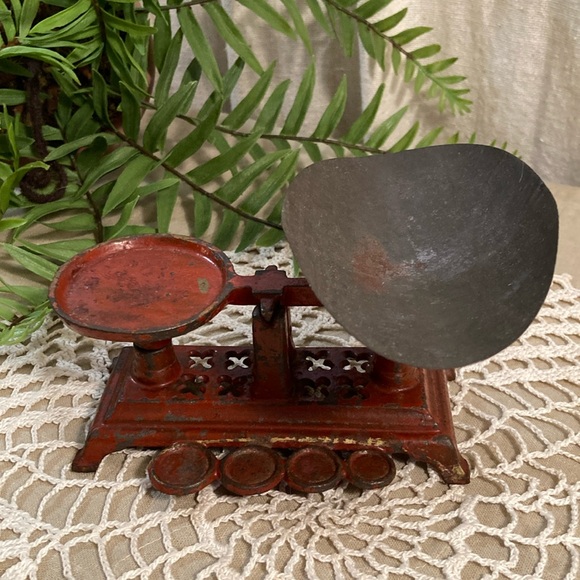 Antique Other - Antique Cast Iron 3 Piece Mini Scale